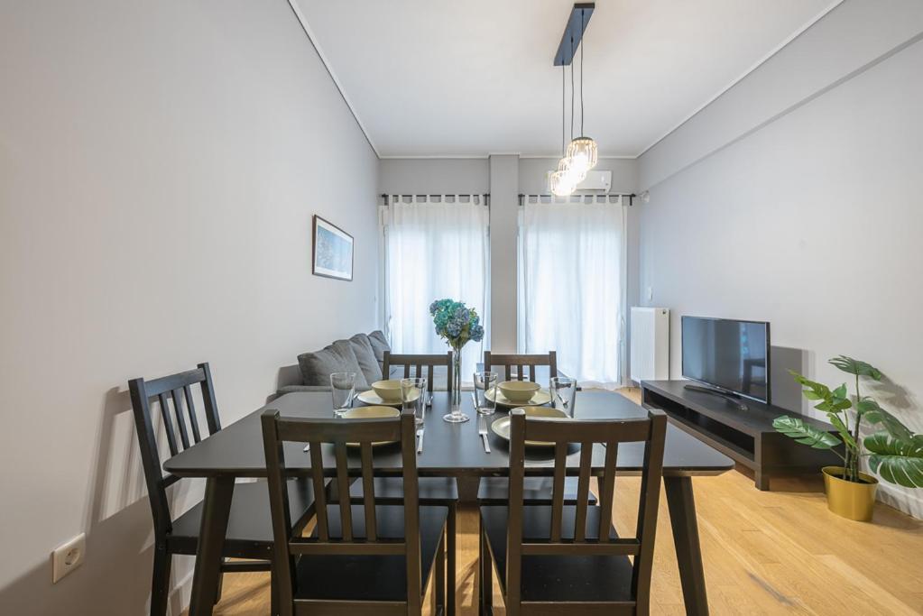 Pame Rentals - 2Bd & 2Ba Home, 4 Min To Acropolis Athens Exterior photo
